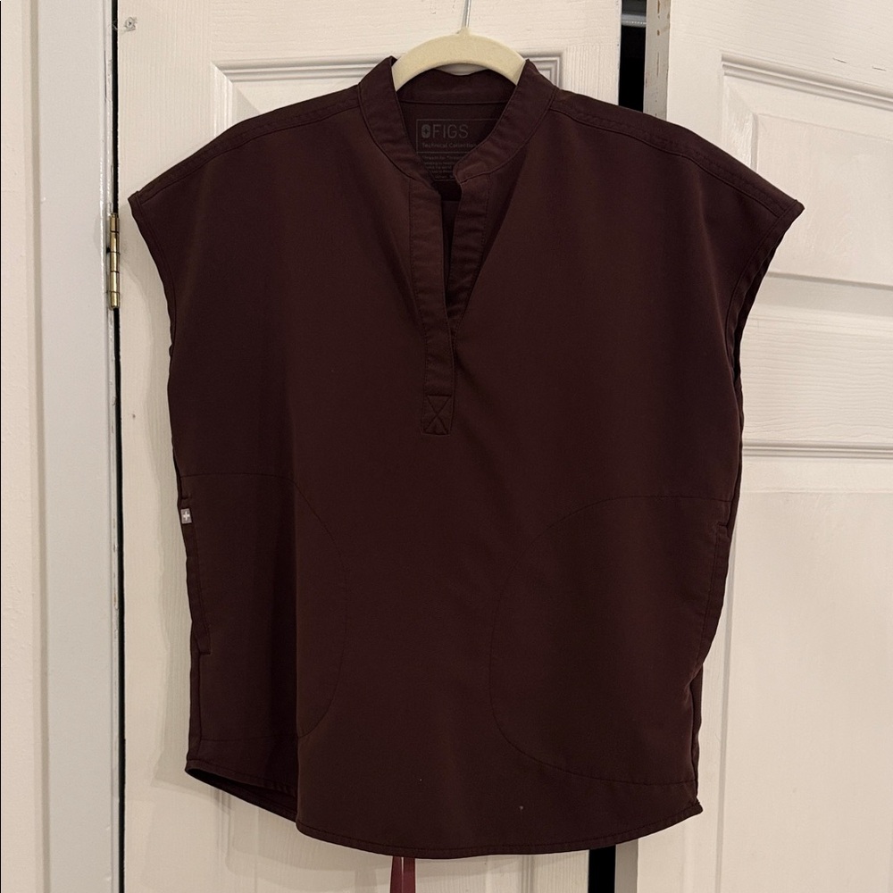 Figs Espresso Rafaela Oversized Scrub Top